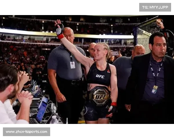 张伟丽回应挑战舍甫琴科 称泰拳技巧是制胜关键