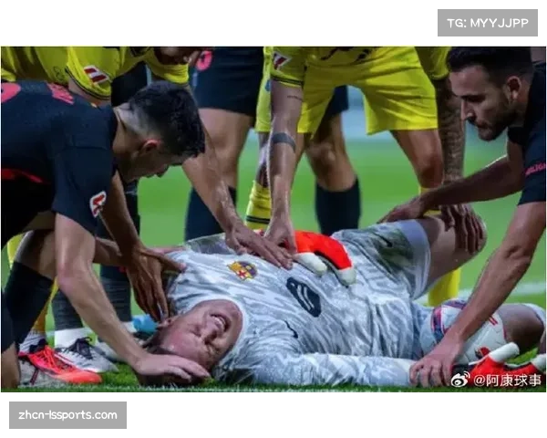 重伤4个月终现身，南野拓实观战摩纳哥主场获球迷齐声鼓励